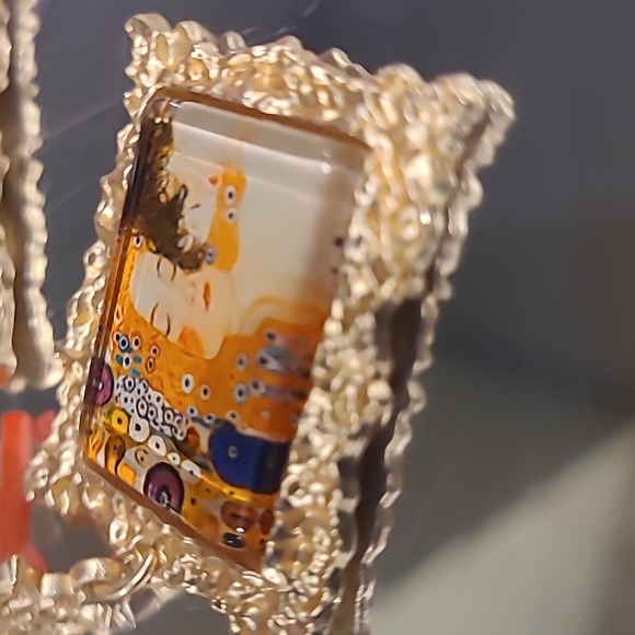 Mother Love ❤️ Earrings - Picture 6 of 7